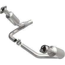 Load image into Gallery viewer, MagnaFlow Exhaust Products 5451849 California CARB Direct-Fit Catalytic Converter for Select Dodge Dakota, Mitsubishi Raider