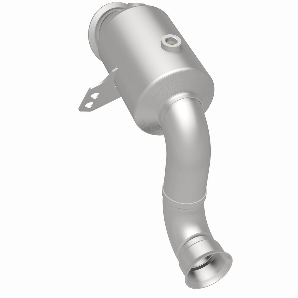 MagnaFlow Exhaust Products 21-504 OEM Grade Direct-Fit Catalytic Converter for Select Mercedes-Benz C300, Mercedes-Benz E300, Mercedes-Benz GLC300, Mercedes-Benz GLC350e, Mercedes-Benz SLC300, Mercedes-Benz SLK300