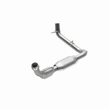 Load image into Gallery viewer, MagnaFlow Exhaust Products 23718 HM Grade Direct-Fit Catalytic Converter for Select Ford Expedition, Ford F-150, Ford F-250, Lincoln Navigator