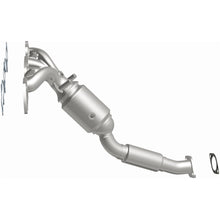 Load image into Gallery viewer, MagnaFlow Exhaust Products 5531052 California CARB Manifold Catalytic Converter for Select Ford Focus