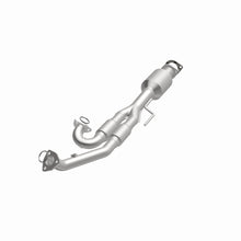 Load image into Gallery viewer, MagnaFlow Exhaust Products 5592710 California CARB Direct-Fit Catalytic Converter for Select Nissan Quest