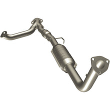 Load image into Gallery viewer, MagnaFlow Exhaust Products 23638 HM Grade Direct-Fit Catalytic Converter for Select Honda Passport, Isuzu Rodeo
