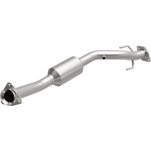 Load image into Gallery viewer, MagnaFlow Exhaust Products 5551221 California CARB Direct-Fit Catalytic Converter for Select Buick Rainier, Chevrolet Trailblazer, GMC Envoy, Isuzu Ascender