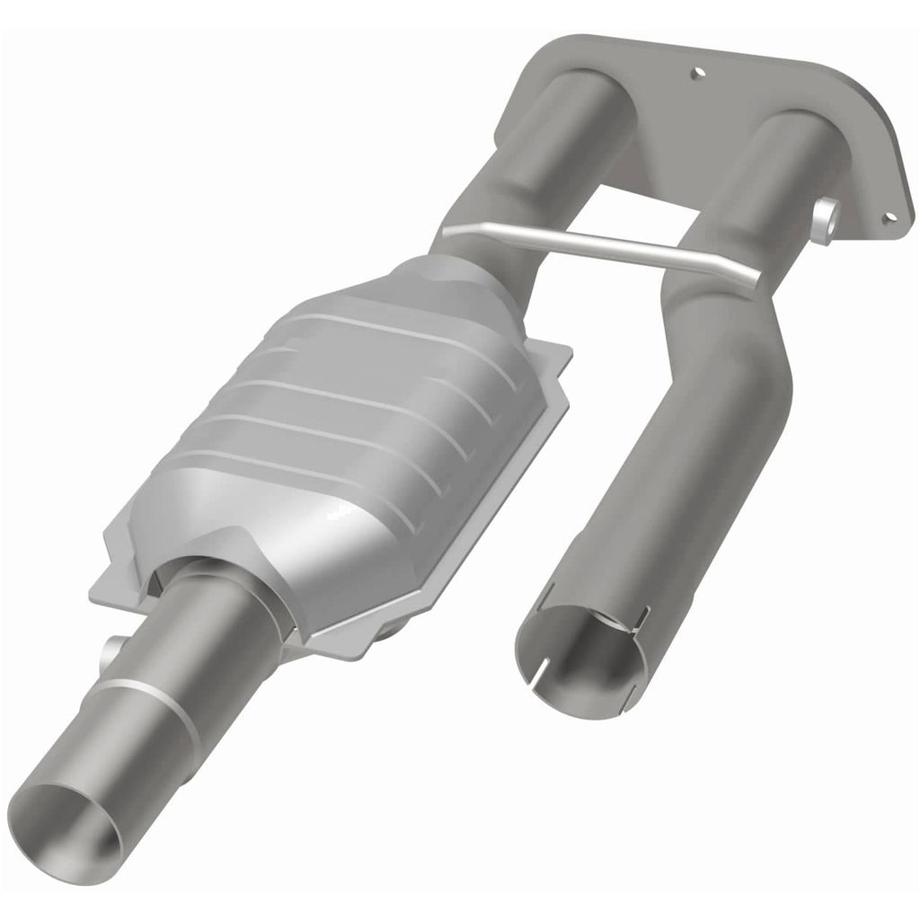 MagnaFlow Exhaust Products 23179 HM Grade Direct-Fit Catalytic Converter for Select Chevrolet C2500, Chevrolet C2500 Suburban, Chevrolet C3500, Chevrolet K2500, Chevrolet K3500, GMC C2500, GMC C2500 Suburban, GMC K2500, GMC K3500
