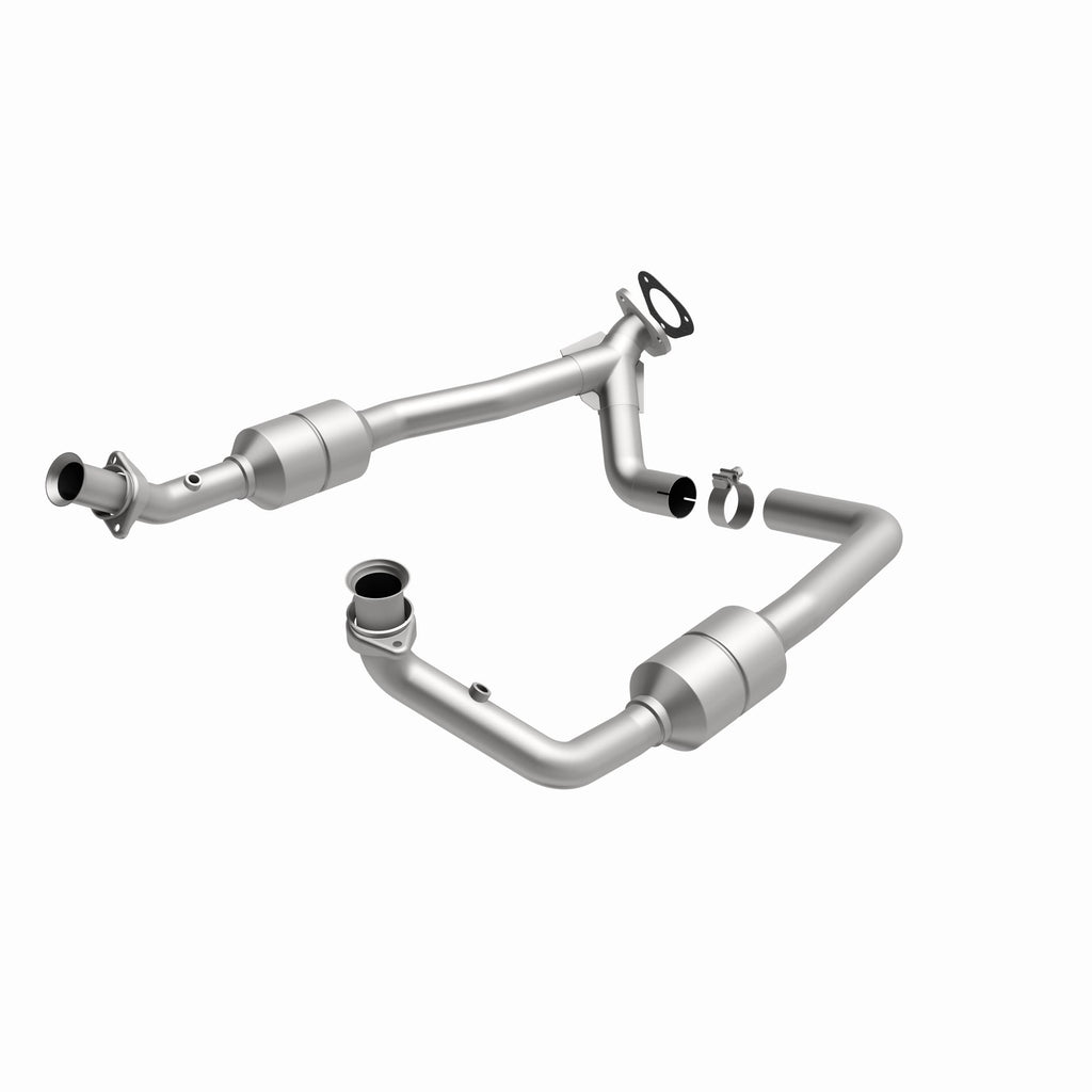 MagnaFlow Exhaust Products 51378 OEM Grade Direct-Fit Catalytic Converter for Select Ford E-150, Ford E-150 Club Wagon, Ford E-150 Econoline, Ford E-150 Econoline Club Wagon, Ford E-250, Ford E-250 Econoline, Ford E-350 Club Wagon, Ford E-350 Econoline