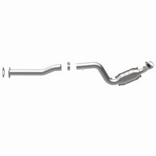 Load image into Gallery viewer, MagnaFlow Exhaust Products 5582534 California CARB Direct-Fit Catalytic Converter for Select Chevrolet Express 2500, Chevrolet Express 3500, GMC Savana 2500, GMC Savana