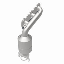 Load image into Gallery viewer, MagnaFlow Exhaust Products 51272 OEM Grade Manifold Catalytic Converter for Select Suzuki Grand Vitara, Suzuki XL-7