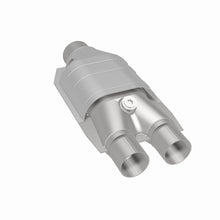 Load image into Gallery viewer, MagnaFlow Exhaust Products 99667HM HM Grade Universal Catalytic Converter for Select Dodge Ram 1500, Dodge Ram 2500, Dodge Ram