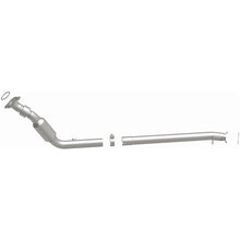Load image into Gallery viewer, MagnaFlow Exhaust Products 5451126 California CARB Direct-Fit Catalytic Converter for Select Buick Terraza, Chevrolet Uplander, Pontiac Montana, Saturn Relay