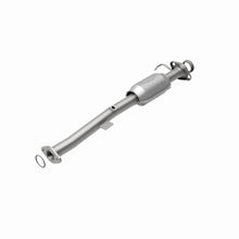 Load image into Gallery viewer, MagnaFlow Exhaust Products 49115 OEM Grade Direct-Fit Catalytic Converter for Select Chevrolet Tracker, Suzuki Vitara