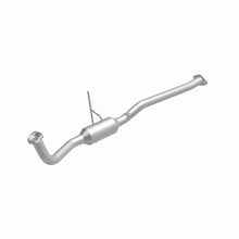 Load image into Gallery viewer, MagnaFlow Exhaust Products 4481167 California CARB Direct-Fit Catalytic Converter for Select Geo Metro, Suzuki Swift