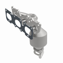Load image into Gallery viewer, MagnaFlow Exhaust Products 51685 OEM Grade Manifold Catalytic Converter for Select Hyundai Azera, Hyundai Entourage, Hyundai Sonata, Kia Sedona