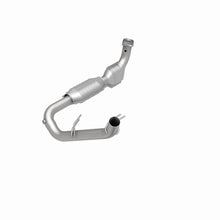 Load image into Gallery viewer, MagnaFlow Exhaust Products 23718 HM Grade Direct-Fit Catalytic Converter for Select Ford Expedition, Ford F-150, Ford F-250, Lincoln Navigator