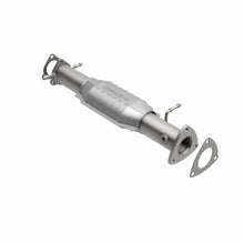 Load image into Gallery viewer, MagnaFlow Exhaust Products 93484 HM Grade Direct-Fit Catalytic Converter for Select Chevrolet S10, GMC Sonoma, Isuzu Hombre