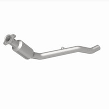 Load image into Gallery viewer, MagnaFlow Exhaust Products 4651718 California CARB Direct-Fit Catalytic Converter for Select Land Rover LR3, Land Rover Range Rover Sport