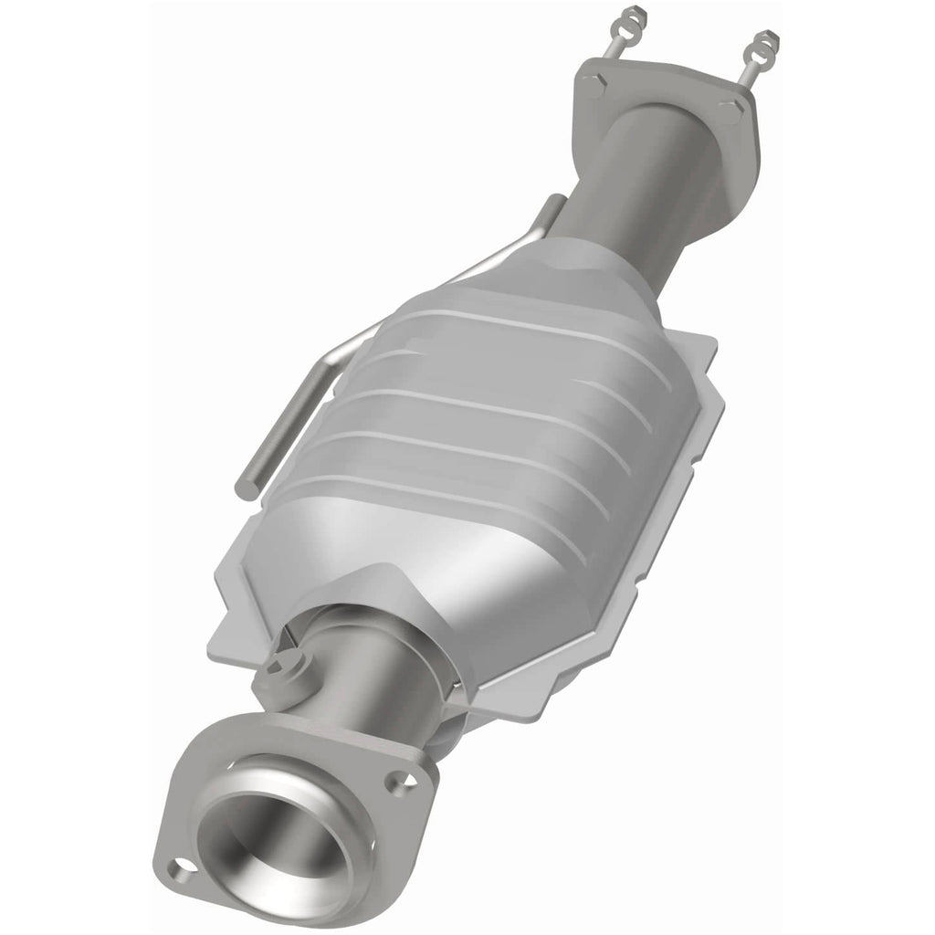 MagnaFlow Exhaust Products 23297 HM Grade Direct-Fit Catalytic Converter for Select Jeep Wrangler