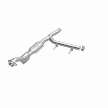 Load image into Gallery viewer, MagnaFlow Exhaust Products 93323 HM Grade Direct-Fit Catalytic Converter for Select Ford Expedition, Ford F-150, Ford F-250
