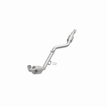 Load image into Gallery viewer, MagnaFlow Exhaust Products 551642 California CARB Direct-Fit Catalytic Converter for Select Mercedes-Benz CLS500, Mercedes-Benz E500