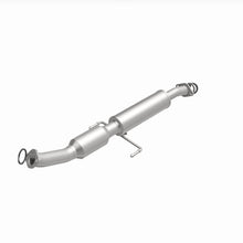 Load image into Gallery viewer, MagnaFlow Exhaust Products 5571189 California CARB Direct-Fit Catalytic Converter for Select Scion xB