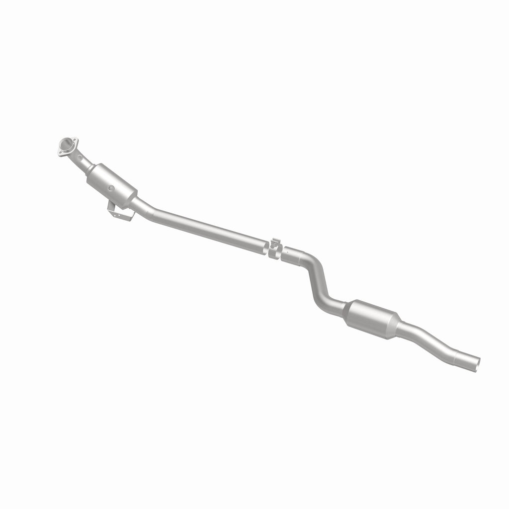 MagnaFlow Exhaust Products 21-440 OEM Grade Direct-Fit Catalytic Converter for Select Mercedes-Benz GLK350