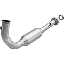 Load image into Gallery viewer, MagnaFlow Exhaust Products 4551583 California CARB Direct-Fit Catalytic Converter for Select Jeep Liberty