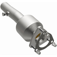 Load image into Gallery viewer, MagnaFlow Exhaust Products 280732 OEM Grade Direct-Fit Catalytic Converter for Select Land Rover Discovery Sport, Land Rover Range Rover Evoque