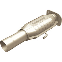 Load image into Gallery viewer, MagnaFlow Exhaust Products 338441 California CARB Direct-Fit Catalytic Converter for Select Chevrolet Corvette