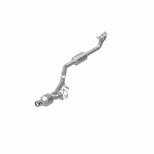 Load image into Gallery viewer, MagnaFlow Exhaust Products 5411593 California CARB Manifold Catalytic Converter for Select Subaru Legacy, Subaru Outback