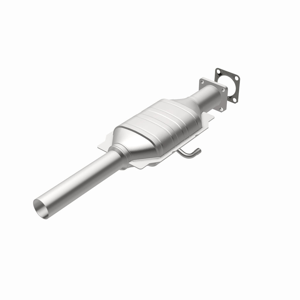 MagnaFlow Exhaust Products 23224 Standard Grade Direct-Fit Catalytic Converter for Select Jeep Cherokee, Jeep Comanche, Jeep Wagoneer