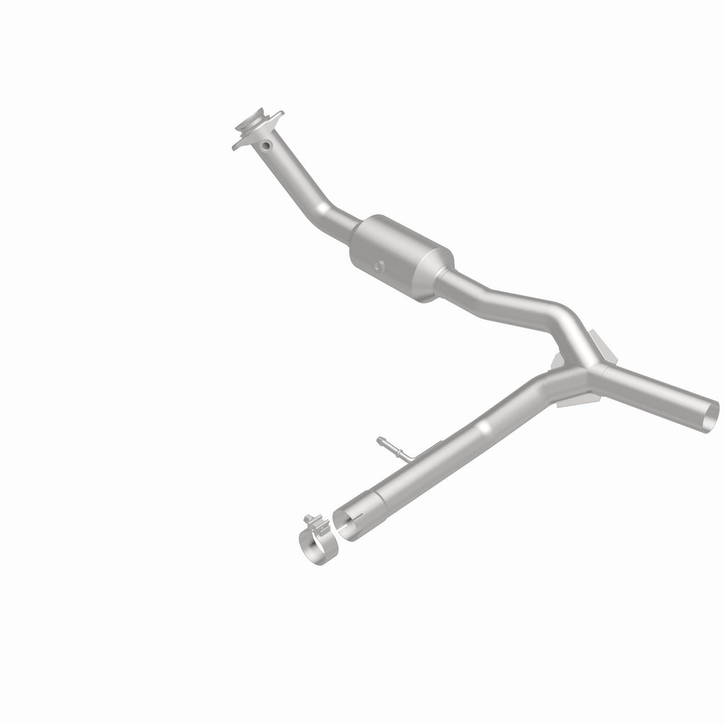 MagnaFlow Exhaust Products 49695 OEM Grade Direct-Fit Catalytic Converter for Select Ford F-150, Lincoln Mark LT