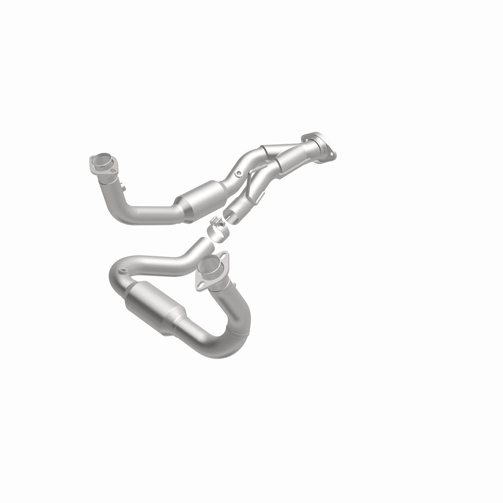 MagnaFlow Exhaust Products 49686 OEM Grade Direct-Fit Catalytic Converter for Select Jeep Grand Cherokee