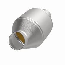 Load image into Gallery viewer, MagnaFlow Exhaust Products 51775 OEM Grade Universal Catalytic Converter for Select Audi Q7, Ford Five Hundred, Ford Freestyle, Mazda MX-5 Miata, Mercury Montego, Volkswagen Touareg