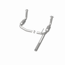 Load image into Gallery viewer, MagnaFlow Exhaust Products 5451187 California CARB Direct-Fit Catalytic Converter for Select Dodge Nitro, Jeep Liberty