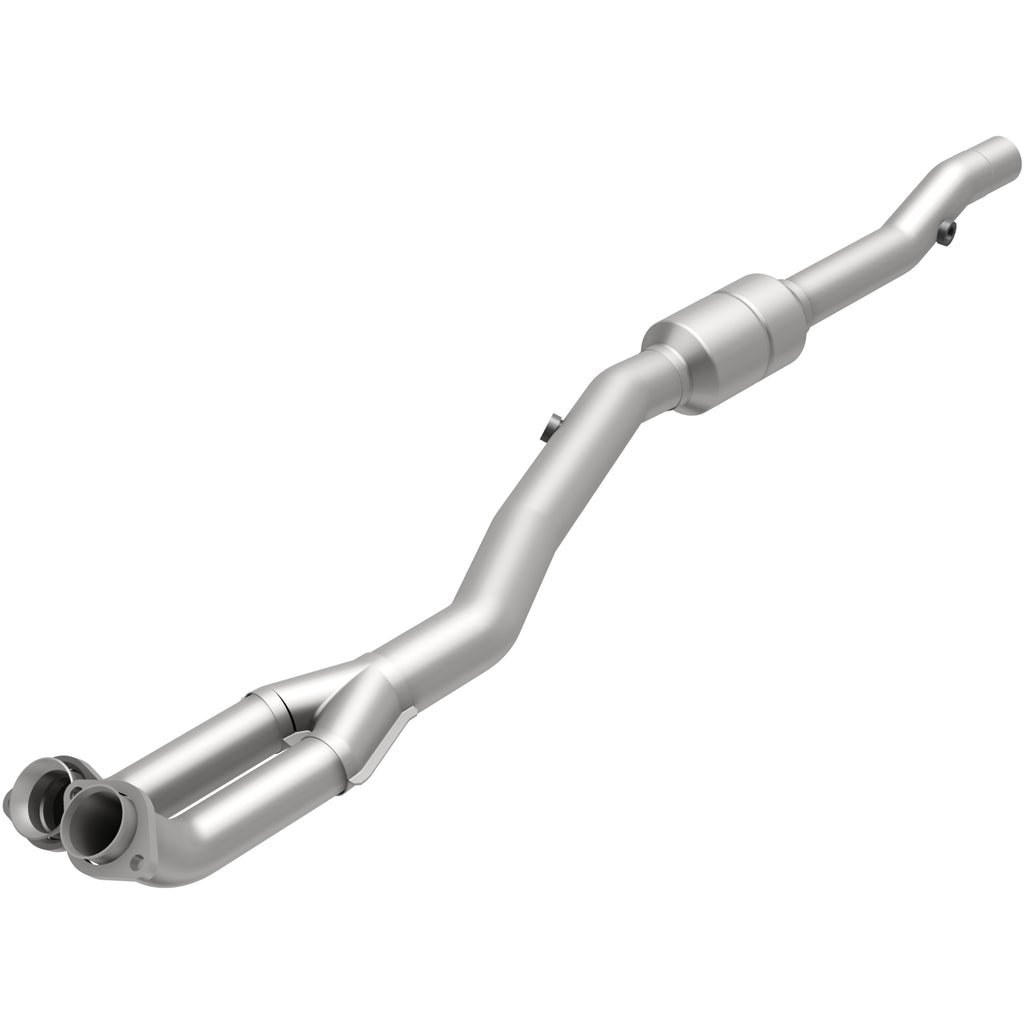 MagnaFlow Exhaust Products 24130 HM Grade Direct-Fit Catalytic Converter for Select BMW 840Ci