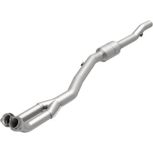 Load image into Gallery viewer, MagnaFlow Exhaust Products 24130 HM Grade Direct-Fit Catalytic Converter for Select BMW 840Ci