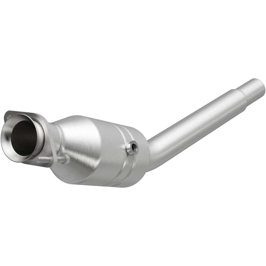 MagnaFlow Exhaust Products 52069 OEM Grade Direct-Fit Catalytic Converter for Select Jaguar XJ