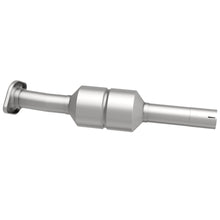 Load image into Gallery viewer, MagnaFlow Exhaust Products 23624 HM Grade Direct-Fit Catalytic Converter for Select Lexus RX330, Lexus RX350, Lexus RX400h, Toyota Highlander