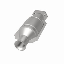 Load image into Gallery viewer, MagnaFlow Exhaust Products 22916 Standard Grade Direct-Fit Catalytic Converter for Select Volkswagen Vanagon