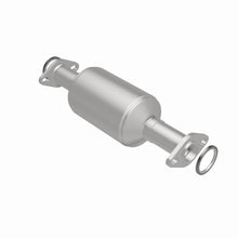 Load image into Gallery viewer, MagnaFlow Exhaust Products 3391884 California CARB Direct-Fit Catalytic Converter for Select Toyota 4Runner, Toyota Pickup