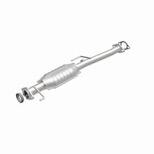 Load image into Gallery viewer, MagnaFlow Exhaust Products 22626 HM Grade Direct-Fit Catalytic Converter for Select Chevrolet Tracker, Geo Tracker, Suzuki Sidekick, Suzuki X-90