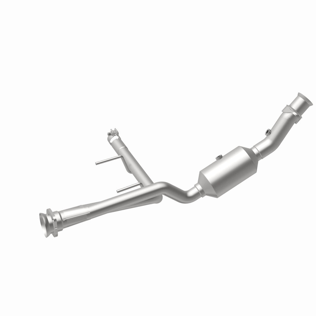 MagnaFlow Exhaust Products 280224 OEM Grade Direct-Fit Catalytic Converter for Select Ford F-150
