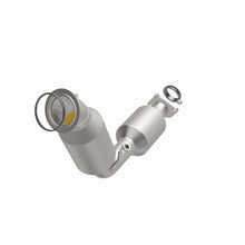 Load image into Gallery viewer, MagnaFlow Exhaust Products 280755 OEM Grade Direct-Fit Catalytic Converter for Select Toyota Sequoia, Toyota Tundra