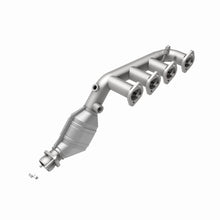 Load image into Gallery viewer, MagnaFlow Exhaust Products 24377 HM Grade Manifold Catalytic Converter for Select Lincoln Mark VIII
