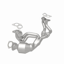 Load image into Gallery viewer, MagnaFlow Exhaust Products 52305 OEM Grade Manifold Catalytic Converter for Select Saab 9-2X, Subaru Forester, Subaru Impreza, Subaru Legacy, Subaru Outback