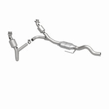 Load image into Gallery viewer, MagnaFlow Exhaust Products 447241 California CARB Direct-Fit Catalytic Converter for Select Dodge Dakota