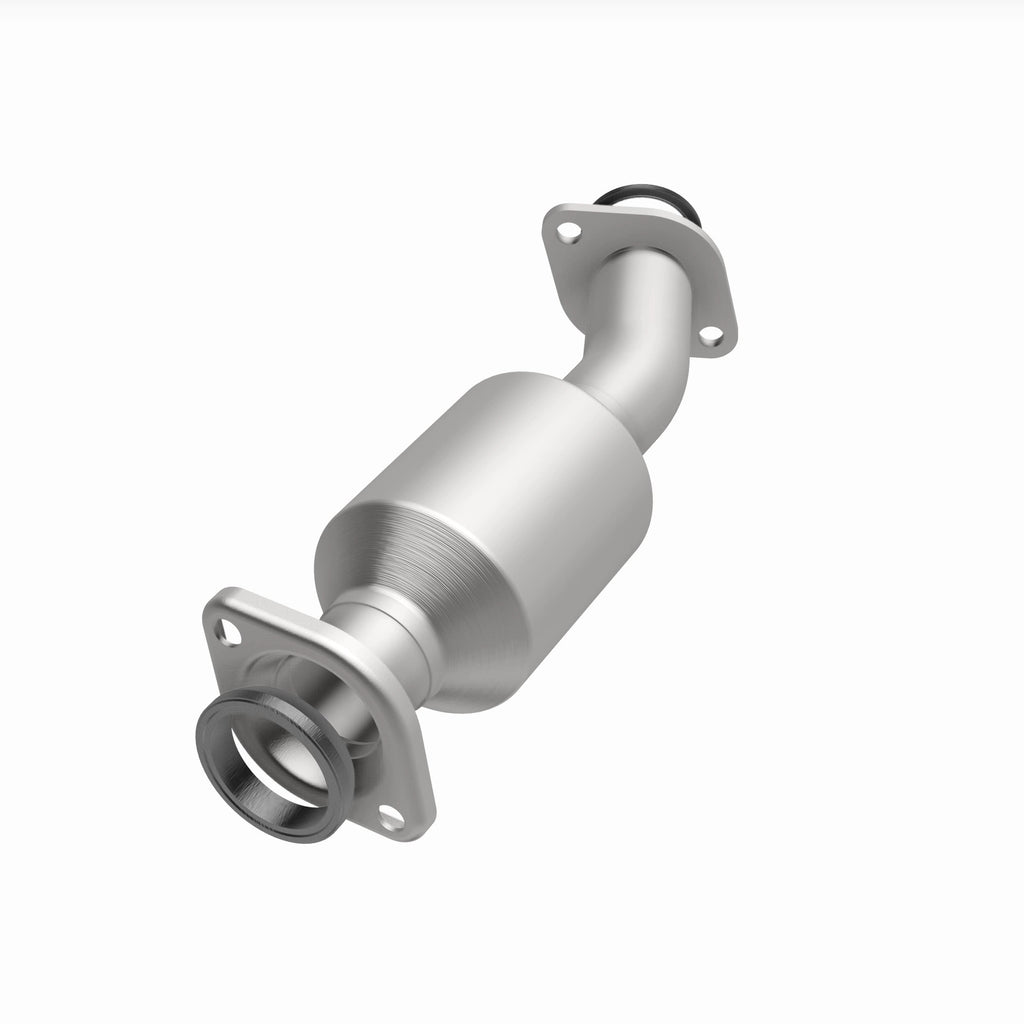 MagnaFlow Exhaust Products 280095 OEM Grade Direct-Fit Catalytic Converter for Select Toyota Sienna