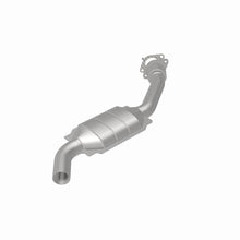 Load image into Gallery viewer, MagnaFlow Exhaust Products 51961 OEM Grade Direct-Fit Catalytic Converter for Select Ford Taurus, Mercury Sable