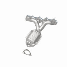 Load image into Gallery viewer, MagnaFlow Exhaust Products 5531060 California CARB Manifold Catalytic Converter for Select Chevrolet Malibu, Pontiac G6, Saturn Aura