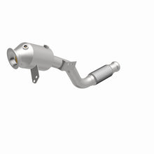 Load image into Gallery viewer, MagnaFlow Exhaust Products 21-897 OEM Grade Direct-Fit Catalytic Converter for Select Mercedes-Benz Metris