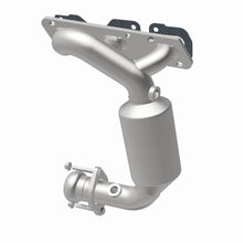 Load image into Gallery viewer, MagnaFlow Exhaust Products 4583370 California CARB Manifold Catalytic Converter for Select Ford Escape, Mazda Tribute
